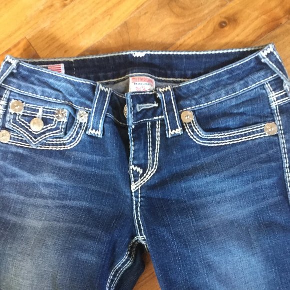 True Religion RN#112790 Low Rise straight Leg Jeans  size 26"waist 31 inseam - Picture 4 of 9